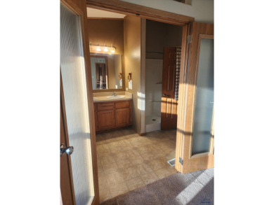 2005 Highland manufactured home ready for its next location! *TO on  in South Dakota - for sale on GolfHomes.com, golf home, golf lot