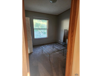 2005 Highland manufactured home ready for its next location! *TO on  in South Dakota - for sale on GolfHomes.com, golf home, golf lot