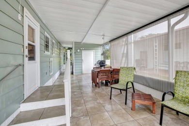 Gorgeous Home with Golf Course Views - YOU OWN THE LAND! on Davie Golf Club in Florida - for sale on GolfHomes.com, golf home, golf lot
