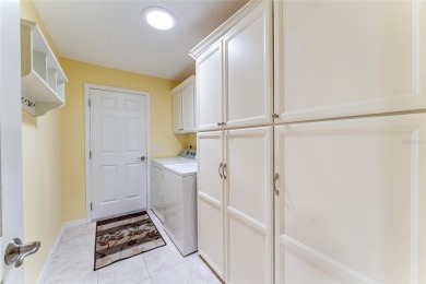 Welcome to this well-maintained AMARILLO MODEL located in the on The Links of Spruce Creek in Florida - for sale on GolfHomes.com, golf home, golf lot