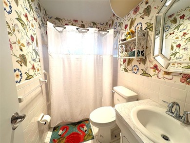 Welcome to easy Florida living in Unit 4 of The Mainlands of on Mainlands Golf Club in Florida - for sale on GolfHomes.com, golf home, golf lot