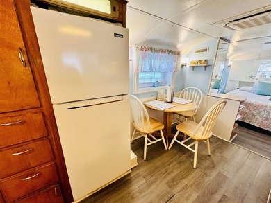 JUST LISTED! SELLER MOTIVATED PRICE! Adorable 2 bed/1 bath Retro on Prestwick Country Club in South Carolina - for sale on GolfHomes.com, golf home, golf lot