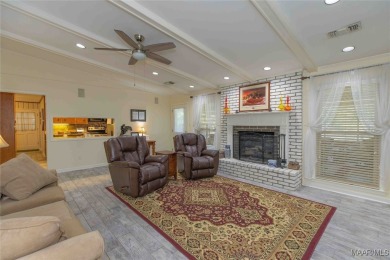 GREAT 4BR/2 1/2 BATH ONE LEVEL HOME LOCATED ON THE THIRTEENTH on Arrowhead Country Club in Alabama - for sale on GolfHomes.com, golf home, golf lot