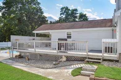 Welcome to this beautifully maintained home on a serene .39-acre on Sunnyside Par 3 Golf Course in New York - for sale on GolfHomes.com, golf home, golf lot