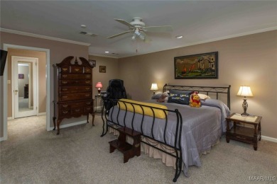 GREAT 4BR/2 1/2 BATH ONE LEVEL HOME LOCATED ON THE THIRTEENTH on Arrowhead Country Club in Alabama - for sale on GolfHomes.com, golf home, golf lot