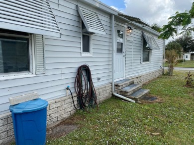 Lovely 2/2 in vibrant 55+ lease hold ($844) community. Wall of on Spanish Lakes Fairways in Florida - for sale on GolfHomes.com, golf home, golf lot