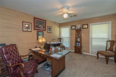 GREAT 4BR/2 1/2 BATH ONE LEVEL HOME LOCATED ON THE THIRTEENTH on Arrowhead Country Club in Alabama - for sale on GolfHomes.com, golf home, golf lot