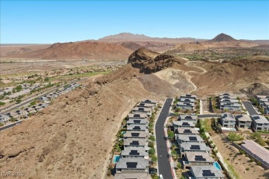 BEAUTIFUL SPARKLING POOL & MOUNTAIN VIEWS! COME SEE THIS on Falls Golf Course in Nevada - for sale on GolfHomes.com, golf home, golf lot