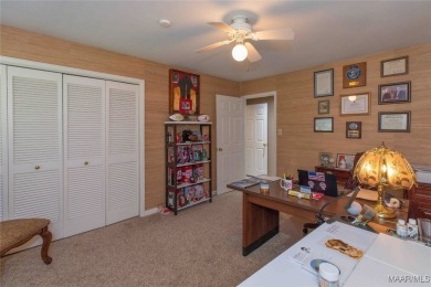 GREAT 4BR/2 1/2 BATH ONE LEVEL HOME LOCATED ON THE THIRTEENTH on Arrowhead Country Club in Alabama - for sale on GolfHomes.com, golf home, golf lot