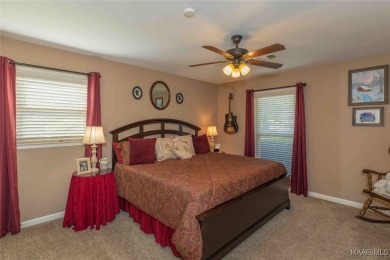 GREAT 4BR/2 1/2 BATH ONE LEVEL HOME LOCATED ON THE THIRTEENTH on Arrowhead Country Club in Alabama - for sale on GolfHomes.com, golf home, golf lot