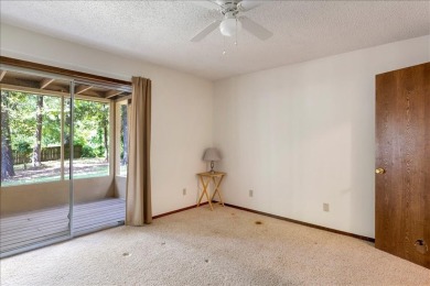 Discover the potential in this 3 bedroom, 2 bath home tucked on Hide-A-Way Lake Golf Course in Texas - for sale on GolfHomes.com, golf home, golf lot