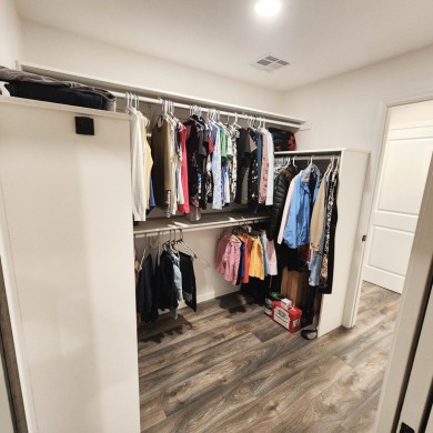 This 3bed / 2baths completely remodeled home is ABSOLUTELY on Palm Desert Greens Country Club in California - for sale on GolfHomes.com, golf home, golf lot