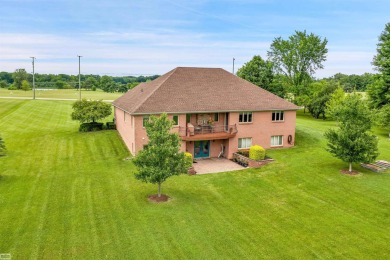 Discover your dream home with this stunning 2,146 square foot on Belle River Golf and Country Club in Michigan - for sale on GolfHomes.com, golf home, golf lot