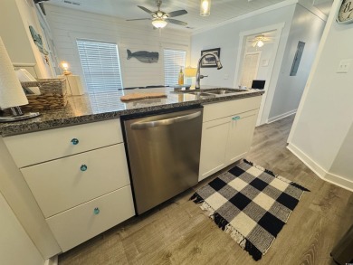 EXCELLENT OPPORTUNITY AVAILABLE ON THIS TURNKEY 3 BED/2 BATH on Prestwick Country Club in South Carolina - for sale on GolfHomes.com, golf home, golf lot