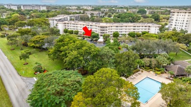 Seller is extremely motivated.  All offers considered! on Palm-Aire Country Club and Resort - The Oaks in Florida - for sale on GolfHomes.com, golf home, golf lot