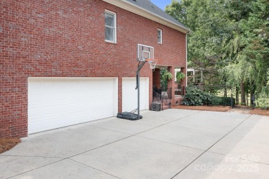 New Roof-2020, HVACs-2021, Windows-2022, & Kitchen FULL on Skybrook Golf Club in North Carolina - for sale on GolfHomes.com, golf home, golf lot