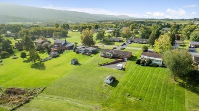 Nestled on a peaceful cul-de-sac, this delightful 4-bedroom, 2 on Shenvalee Golf Club in Virginia - for sale on GolfHomes.com, golf home, golf lot