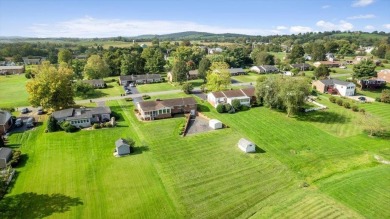 Nestled on a peaceful cul-de-sac, this delightful 4-bedroom, 2 on Shenvalee Golf Club in Virginia - for sale on GolfHomes.com, golf home, golf lot