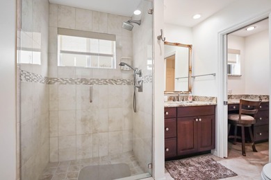 Must see this 3 bedroom home located in the renowned Fountains on Fountains Golf and Country Club in Florida - for sale on GolfHomes.com, golf home, golf lot