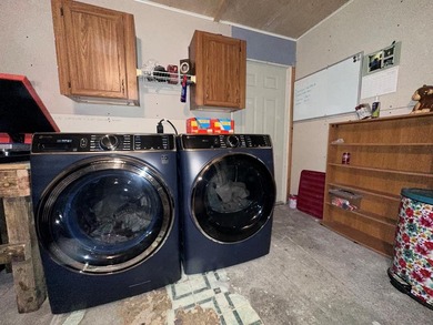 Comfort and ease awaits on 4.92 cleared fenced acres with gated on Chiefland Golf and Country Club in Florida - for sale on GolfHomes.com, golf home, golf lot