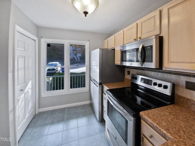 Welcome to a home that exudes elegance and sophistication. The on Hedingham Golf and Athletic Club in North Carolina - for sale on GolfHomes.com, golf home, golf lot