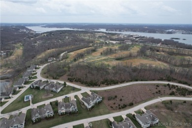 This Country Club Cove Villa is ready for new owners.  Sits on Seasons Ridge At Four Seasons in Missouri - for sale on GolfHomes.com, golf home, golf lot