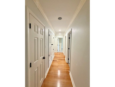 Super cute 3 bedroom, 2 bathroom home located in the desirable on Diamondhead Country Club in Mississippi - for sale on GolfHomes.com, golf home, golf lot