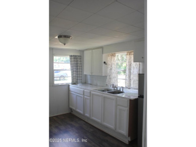 Charming Cottage Near Golf, Parks, and Beaches! Discover the on Palatka Golf Club in Florida - for sale on GolfHomes.com, golf home, golf lot