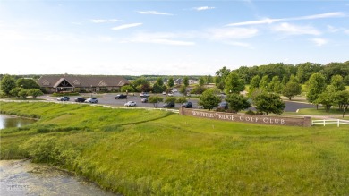 Your new lot sits on almost an acre. Your lot is wooded with a on Whitetail Ridge Golf Course in Illinois - for sale on GolfHomes.com, golf home, golf lot
