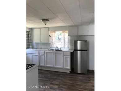 Charming Cottage Near Golf, Parks, and Beaches! Discover the on Palatka Golf Club in Florida - for sale on GolfHomes.com, golf home, golf lot