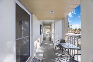 Welcome to easy Florida living at 433 Cerromar Lane, Unit 440 on Plantation Golf and Country Club in Florida - for sale on GolfHomes.com, golf home, golf lot