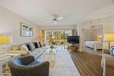 Welcome to easy Florida living at 433 Cerromar Lane, Unit 440 on Plantation Golf and Country Club in Florida - for sale on GolfHomes.com, golf home, golf lot