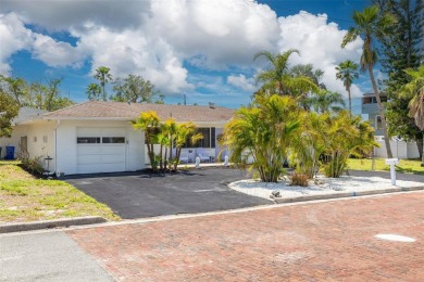 Just off palm-lined Bayshore Blvd, heading into the heart of on The Dunedin Country Club in Florida - for sale on GolfHomes.com, golf home, golf lot