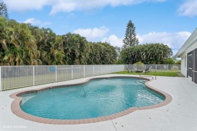 Beautifully updated 4/3/2 pool home in Meadow Wood. Very private on Binks Forest Golf Club in Florida - for sale on GolfHomes.com, golf home, golf lot