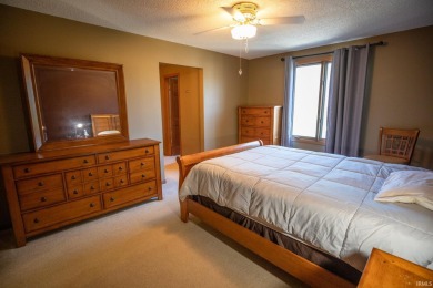 Don't miss your opportunity to own this beautiful condo on on Pretty Lake Golf Course in Indiana - for sale on GolfHomes.com, golf home, golf lot