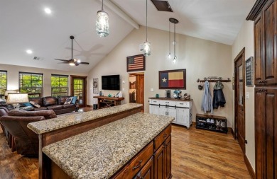 Cozy 3 bed 2 bath nestled in the sought after Texoma Estates on Tanglewood Resort in Texas - for sale on GolfHomes.com, golf home, golf lot