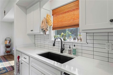 You'll love this almost new 2-story in the Smithville School on Paradise Pointe Golf Complex in Missouri - for sale on GolfHomes.com, golf home, golf lot