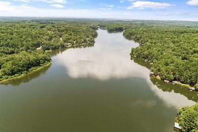 Luxury Living Under the Pines. Experience the perfect blend of on Holly Lake Ranch Golf Club in Texas - for sale on GolfHomes.com, golf home, golf lot