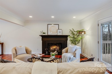 Welcome home to 8 Hickory Ridge Court in desirable River Hills on River Hills Country Club in South Carolina - for sale on GolfHomes.com, golf home, golf lot