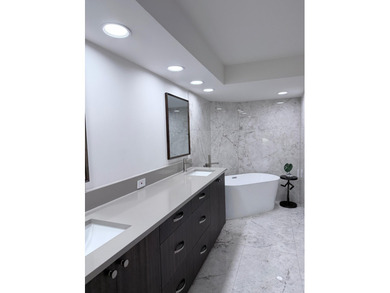 Stunning fully remodeled second-floor corner Bobby Jones on Gleneagles Golf and Country Club in Florida - for sale on GolfHomes.com, golf home, golf lot