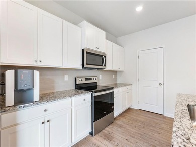 WELCOME HOME to the Chimney Oaks Goft community lifestyle. Like on Chimney Oaks Golf Club in Georgia - for sale on GolfHomes.com, golf home, golf lot