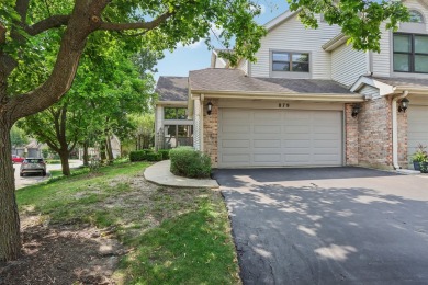 Beautiful light-filled end unit townhouse in a very desirable on Palatine Hills Golf Course in Illinois - for sale on GolfHomes.com, golf home, golf lot