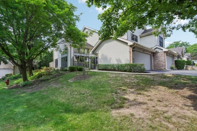 Beautiful light-filled end unit townhouse in a very desirable on Palatine Hills Golf Course in Illinois - for sale on GolfHomes.com, golf home, golf lot