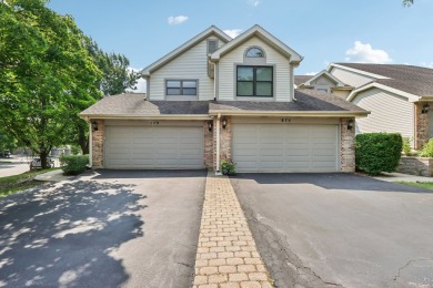 Beautiful light-filled end unit townhouse in a very desirable on Palatine Hills Golf Course in Illinois - for sale on GolfHomes.com, golf home, golf lot