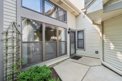 Beautiful light-filled end unit townhouse in a very desirable on Palatine Hills Golf Course in Illinois - for sale on GolfHomes.com, golf home, golf lot