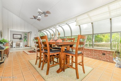 ***GOLF FRONT HOME ON 1 ACRE IN FOXFIRE!*** This spacious on Foxfire Golf and Country Club in North Carolina - for sale on GolfHomes.com, golf home, golf lot