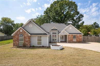 Eastside Greenwood Charmer with a tiled living room and on Vache-Grasse Country Club in Arkansas - for sale on GolfHomes.com, golf home, golf lot