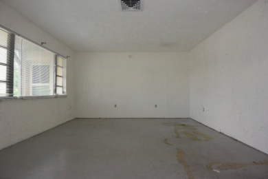 One or more photo(s) has been virtually staged. Welcome to your on Heather Golf and Country Club in Florida - for sale on GolfHomes.com, golf home, golf lot