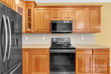 Timeless finishes along with flexible spaces, define this move on Mallard Head Country Club in North Carolina - for sale on GolfHomes.com, golf home, golf lot