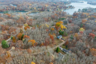 Look no further, you have found the perfect country setting in on Canadian Lakes Country Club-The Highlands Course in Michigan - for sale on GolfHomes.com, golf home, golf lot